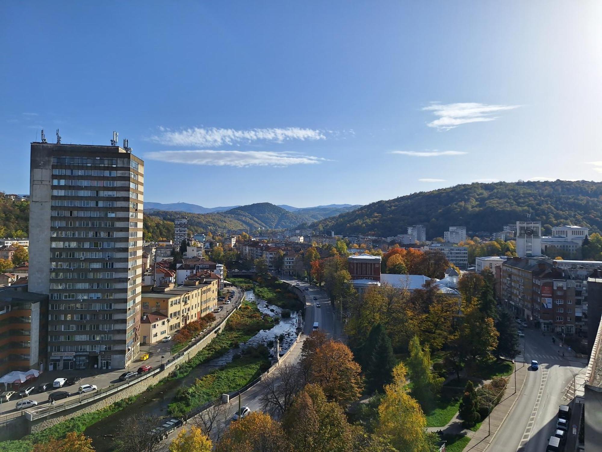 Студио Даневски-Balkan Tower Gabrovo Exterior photo